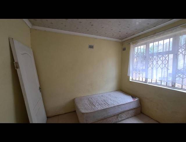 2 BEDROOM PROPERTY TO RENT IN UMLAZI